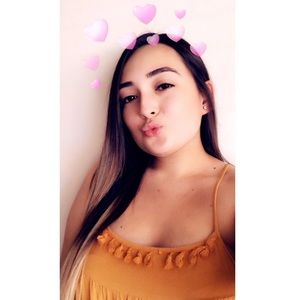 Meet your Posher, Kassandra